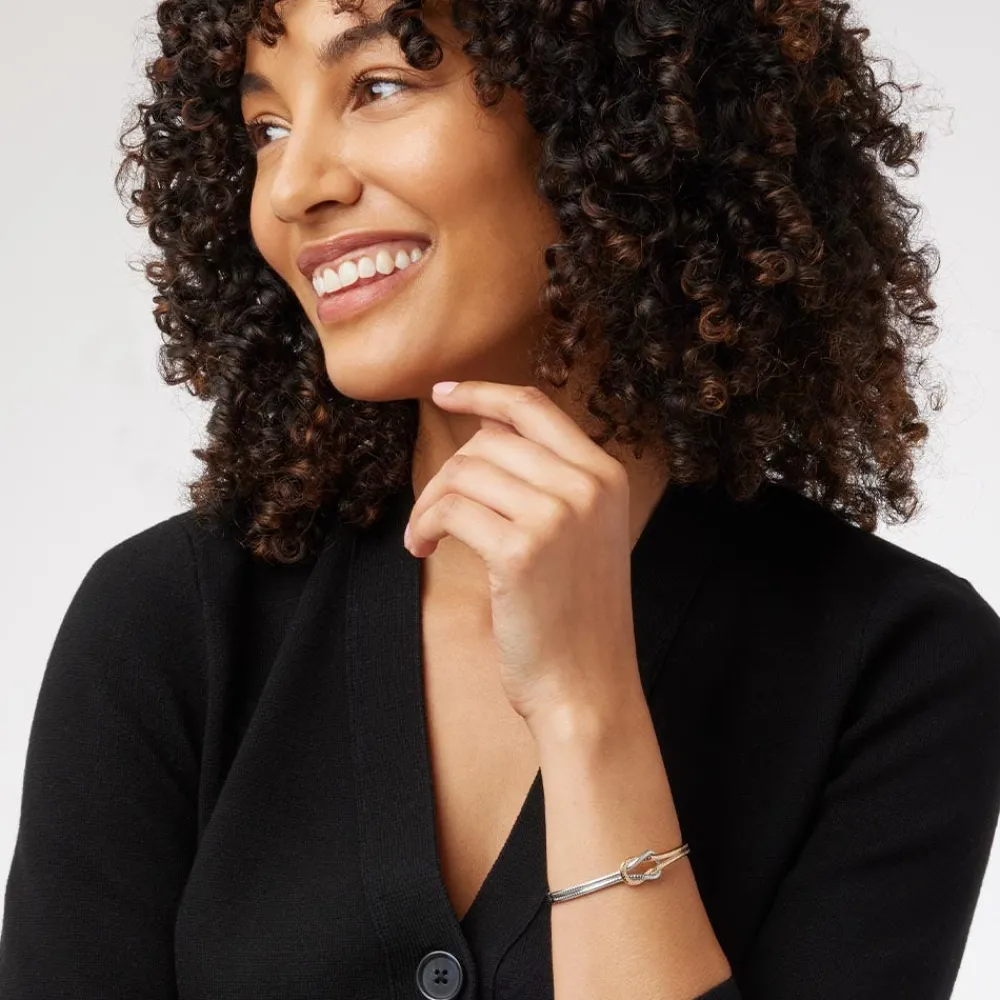 Herakles Knot Hinged Bangle*The Met Store Best