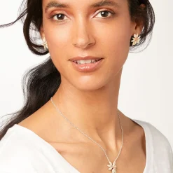 Magnolia Pendant Necklace*The Met Store Shop