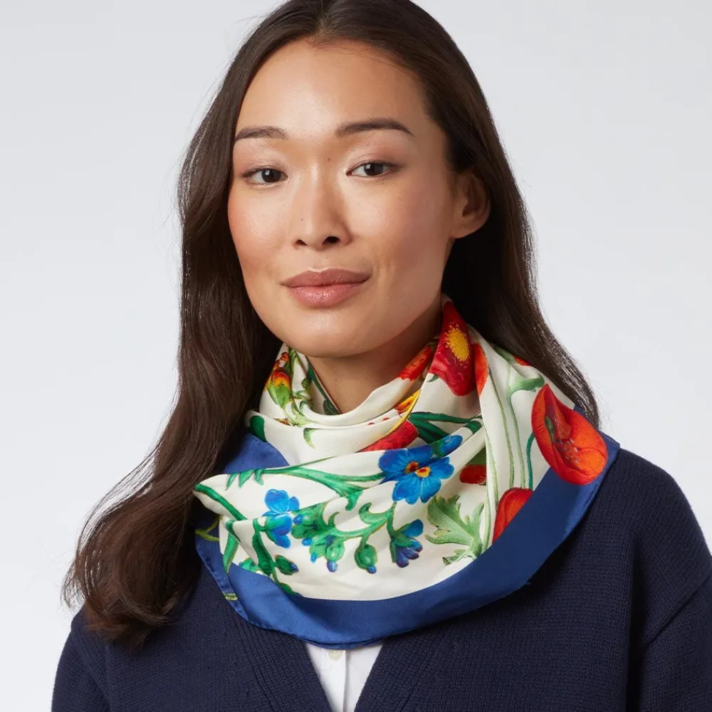 The Met Cloisters Garden Square Silk Scarf*The Met Store Discount